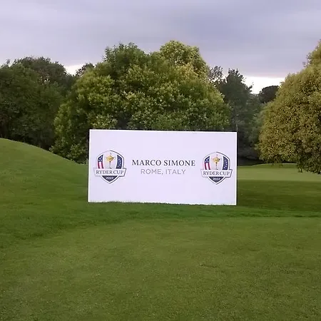 Green House Golf Club *